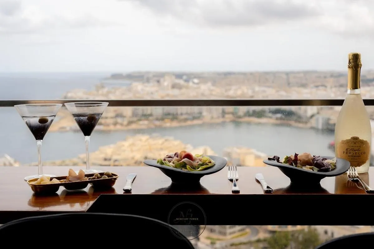 24Th Floor Sea View Apart-Hotel In Mercury Tower St Julians Saint Julian's Daire