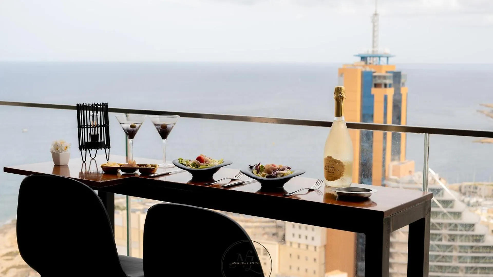 Daire 24Th Floor Sea View Apart-Hotel In Mercury Tower St Julians Saint Julian's Malta